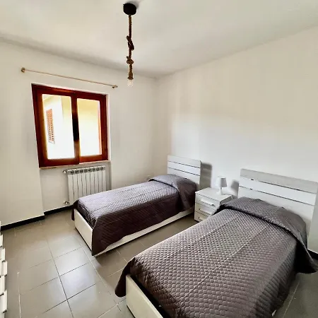 La Rondine Apartment *